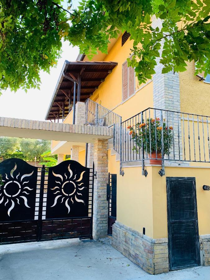 Flowery House Miglianico Esterno foto
